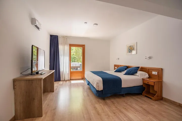 Hotel para 2 personas, con vistas y terraza - 1