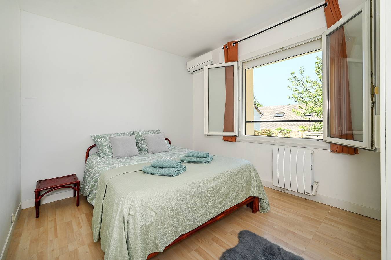 Apartamento entero, Le Nid du Loing - Appartement Climatisé in Souppes-sur-Loing, Sena y Marne
