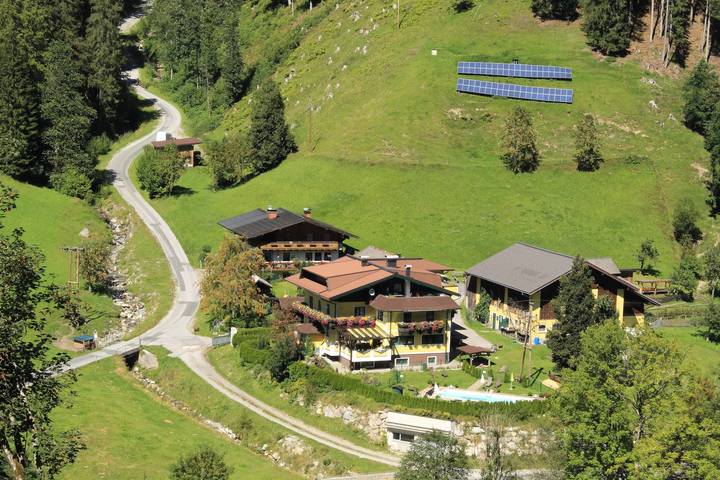Bauernhaus für 5 Personen, mit Balkon und Garten in Eben im Pongau