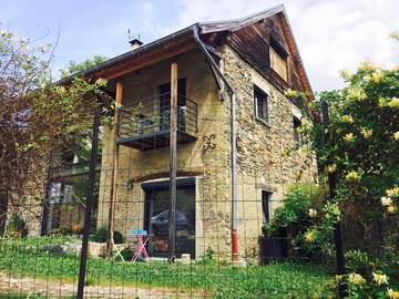 Gîte pour 2 personnes, avec vue et terrasse à Venon