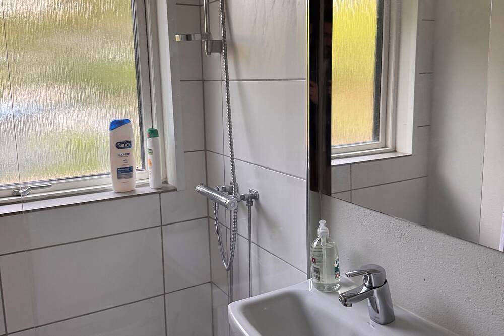 The Lucky Peer – 4Br House with Free Parking, Netflix & Wifi in Odense, Odense en omgeving