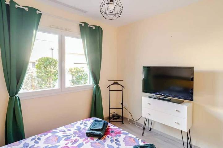 Location de vacances pour 6 personnes, avec jacuzzi et piscine à Villeneuve-de-la-Raho - 3