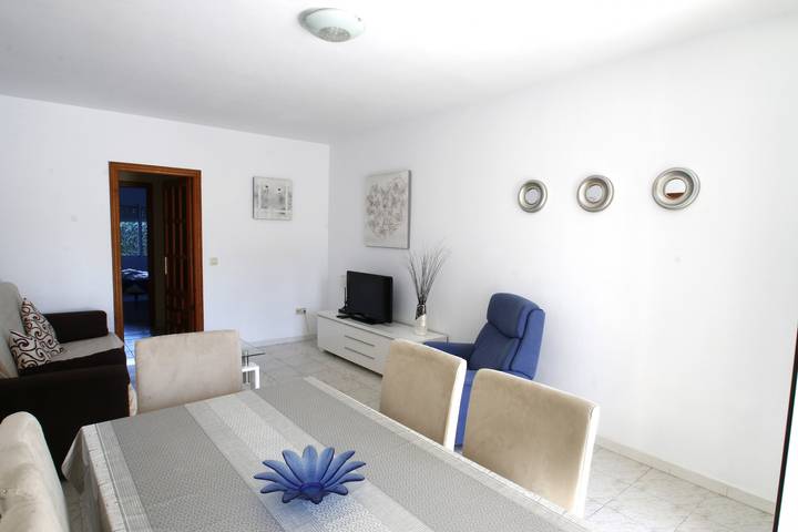 Apartamento entero, Acogedor apartamento en la playa con aparcamiento y piscina in Cambrils, Costa Dorada