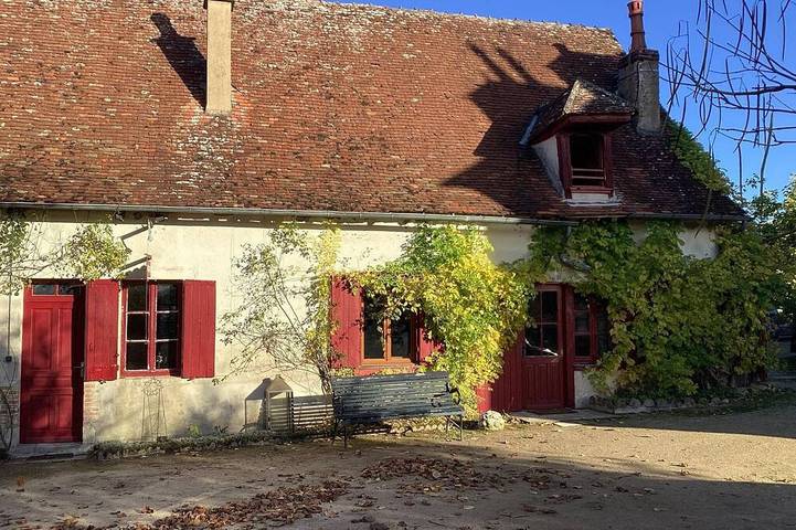 Location de vacances pour 4 personnes, avec jardin, animaux acceptés à Le Veurdre