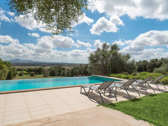 Finca für 13 Personen, mit Terrasse und Pool sowie Garten und Ausblick in Vilafranca de Bonany - 4