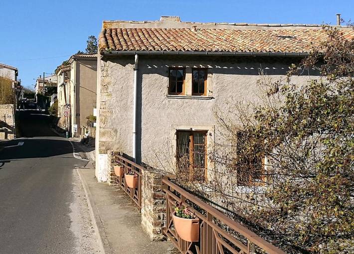 Gîte pour 8 personnes, avec jardin et vue, adapté aux familles à Montolieu - 2