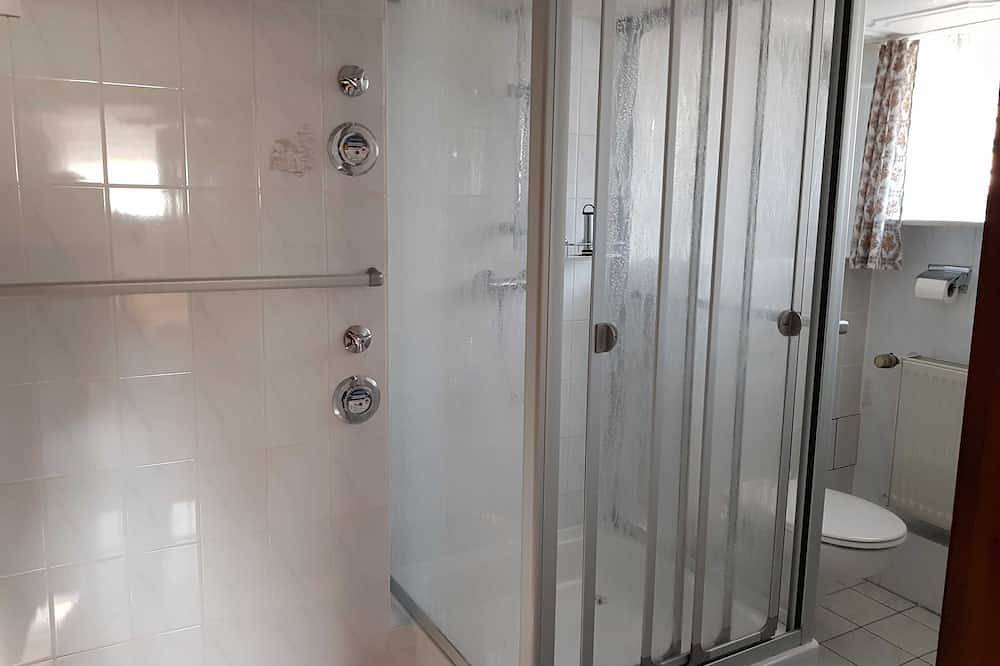 Ganze Wohnung, Ferienwohnung (Souterrain bis 3 Pers.) - Ferienwohnung in Ahlbeck in Drei Kaiserbäder, Heringsdorf