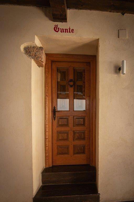 Hotel para 2 personas, con piscina además de terraza y jardín en La Vera - 3