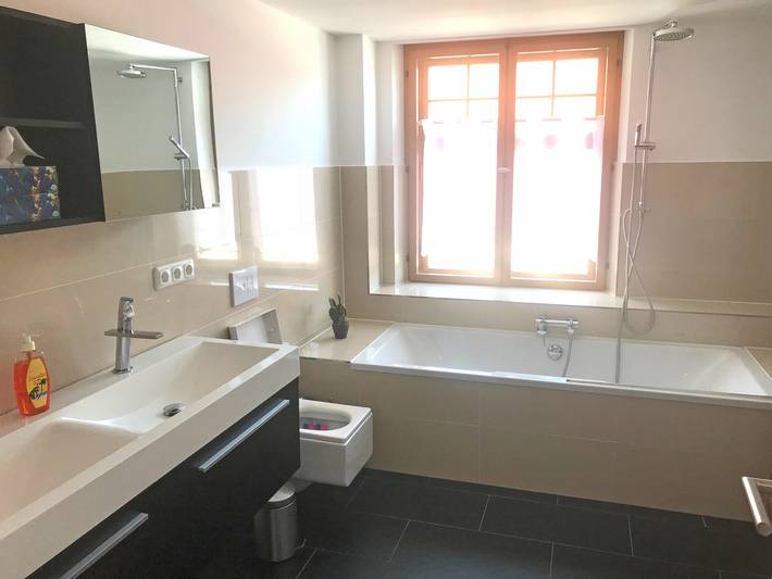 Ganze Ferienwohnung, Ferienwohnungen Haus Castello App9 - Ferienwohnung 100 qm separates Schlafzimmer und Balkon, App.9 in Kampenwand, Aschau im Chiemgau