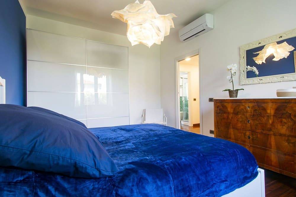 Alleinstehendes Ferienhaus mit Whirlpool,  W-Lan, Klimaanlage, Tv, Terrasse, Haustiere erlaubt in Pisa, Italienische Riviera