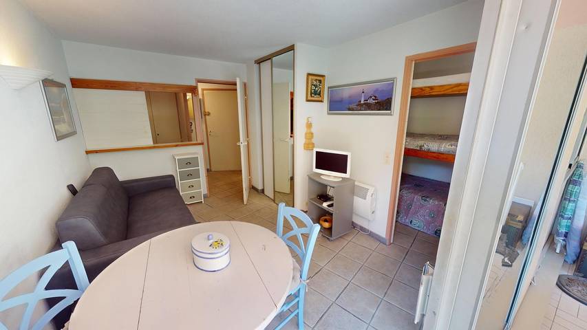Gîte pour 3 personnes, avec piscine ainsi que balcon/terrasse et balcon, animaux acceptés à Roquebrune-Cap-Martin - 3