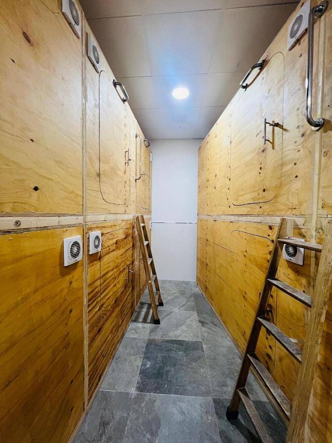 Single Room with Shared Bathroom in Moncloa-Aravaca, Madrid