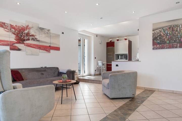 Apartamento inteiro, Apartamento 'Da Pablo' com Vista Montanha, Wi-Fi e Ar Condicionado in Arcisate, Varese (província)
