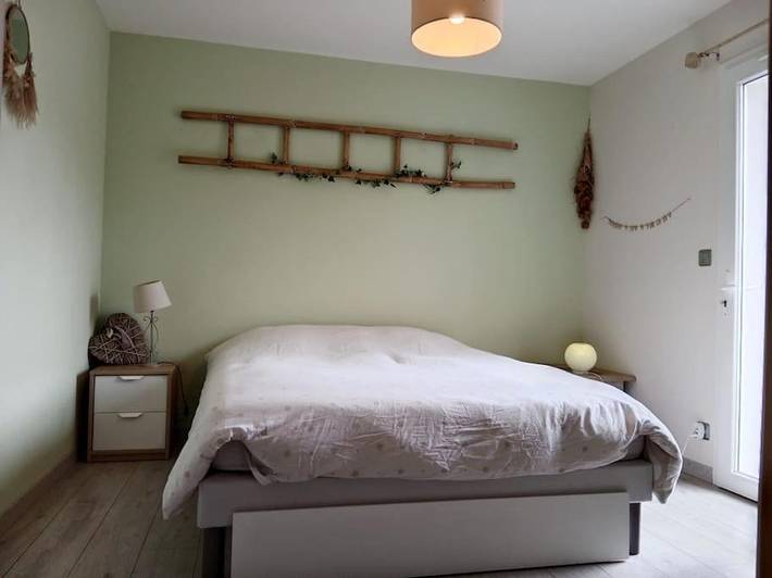 Location de vacances pour 6 personnes, avec piscine ainsi que terrasse et vue à Mios - 4