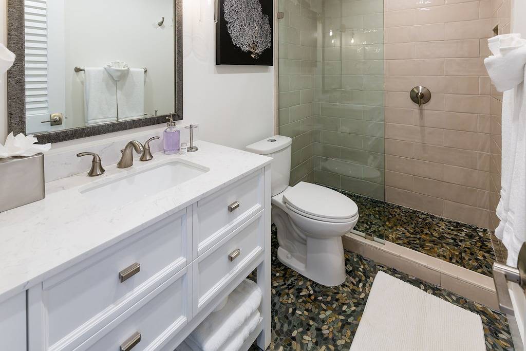 Ganze Wohnung, Moderne Villa mit 1 Schlafzimmer, nur wenige Schritte zu weißen Sandstränden und Surf in Kihei, Maui