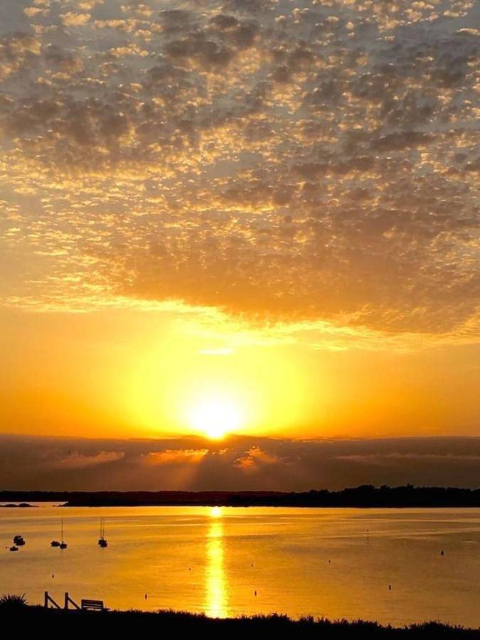 Appartement entier, Petit havre de paix Face à la mer in Lancieux, Région de Dinan