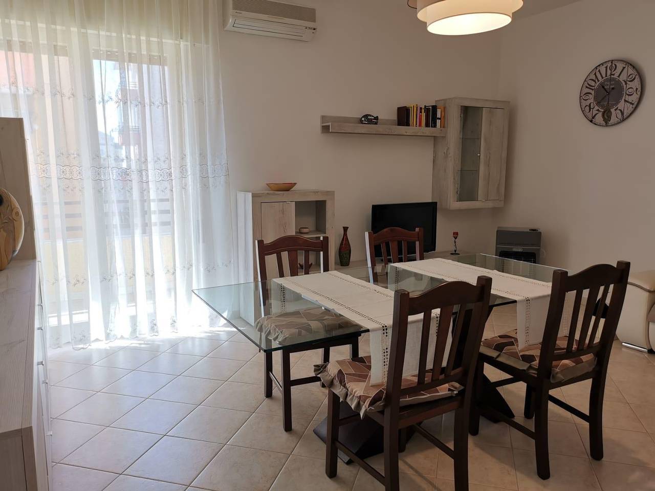 Ganze Wohnung, Ferienwohnung für 4 Personen mit Balkon in Gallipoli, Golf von Tarent