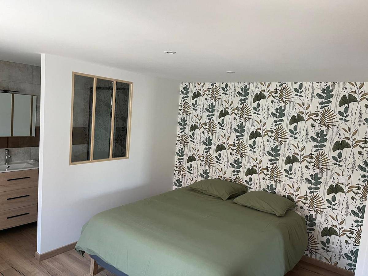 Appartement entier, One-Bedroom Apartment in Pont-de-Poitte, Jura Francais