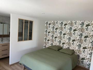 Gîte pour 3 personnes, avec jardin à Pont-de-Poitte