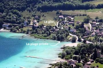 Gîte pour 2 personnes, avec terrasse à Charavines