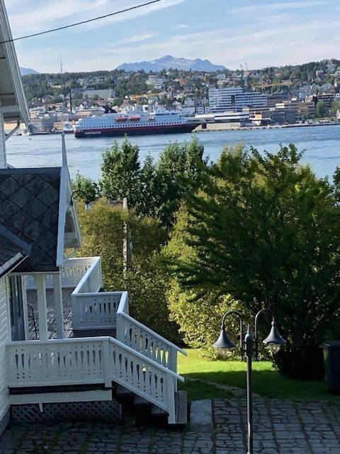 Ferienwohnung für 5 Personen, mit Ausblick und Garten in Tromsø - 2