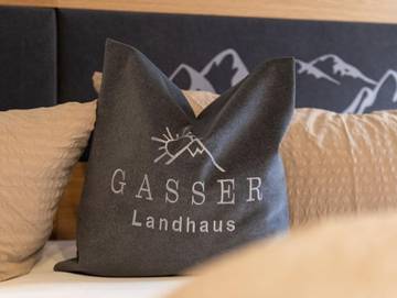 Ferienwohnung für 5 Personen, mit Sauna und Balkon, kinderfreundlich in Wenns