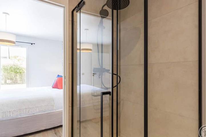 Gîte pour 2 personnes, avec Terrasse et Jardin à Portbail - 3