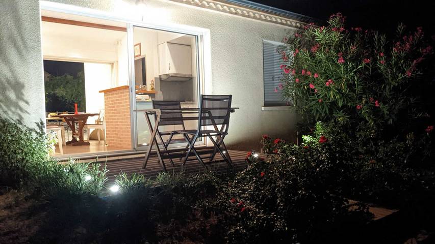 Gîte für 2 Personen, mit Pool und Terrasse in Südfrankreich - 2