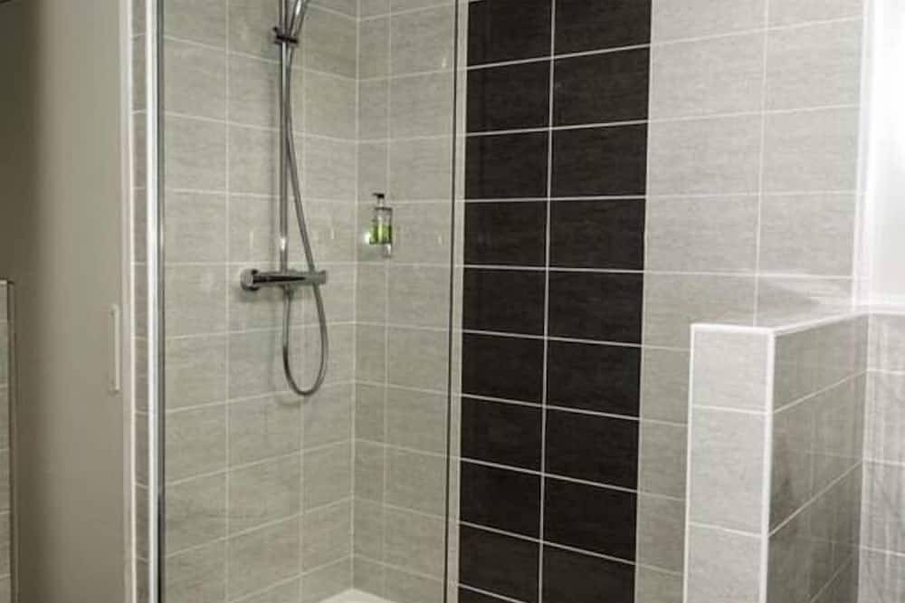 Delightful 2 bedroom accommodation - La Petite Maison in Sainte-Innocence, Périgord Pourpre