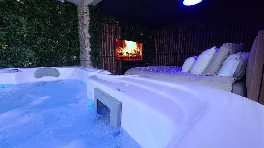 Maison d’hôte pour 2 personnes, avec terrasse ainsi que jacuzzi et jardin à Le Val - 2