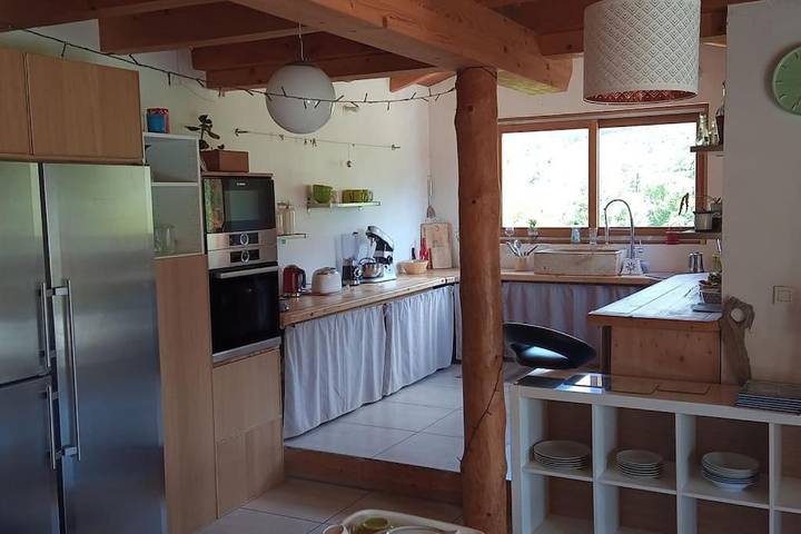 Gîte pour 10 personnes, avec balcon ainsi que vue et jardin à Saint-Martin-de-Queyrières - 4