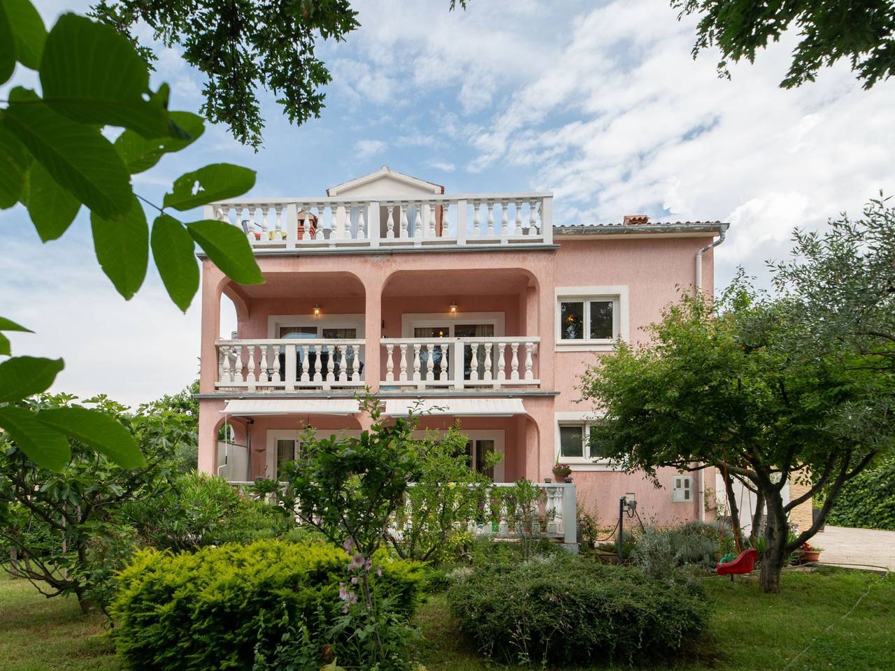 Ganze Wohnung, Geräumige Wohnung mit Garten, Balkon & Grill in Kukci, Porec und Umgebung