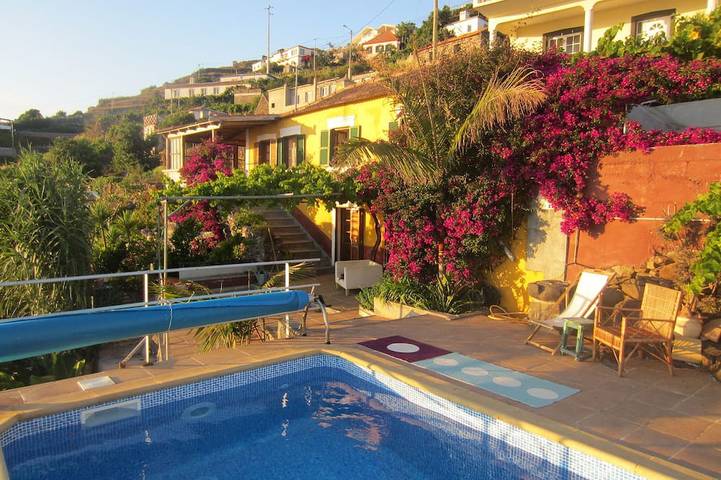 Ferienhaus für 6 Personen, mit Balkon und Garten in Fajã da Ovelha