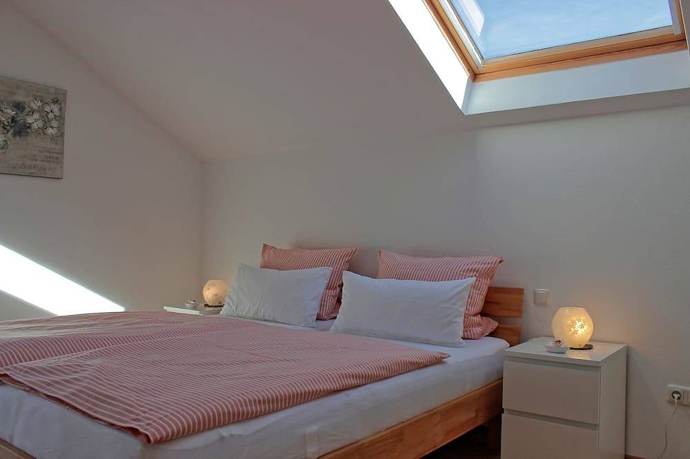 Ganze Wohnung, Hochwertige 4 Sterne  Ferienwohnung am Rande des Nationalpark Eifel in Schmidt, Nideggen