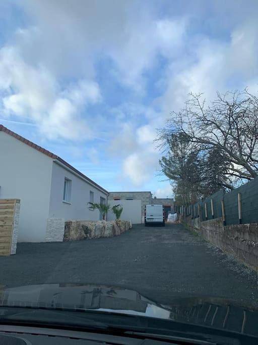 Location de vacances pour 6 personnes, avec terrasse ainsi que vue sur le lac et jardin à Châtellerault - 2