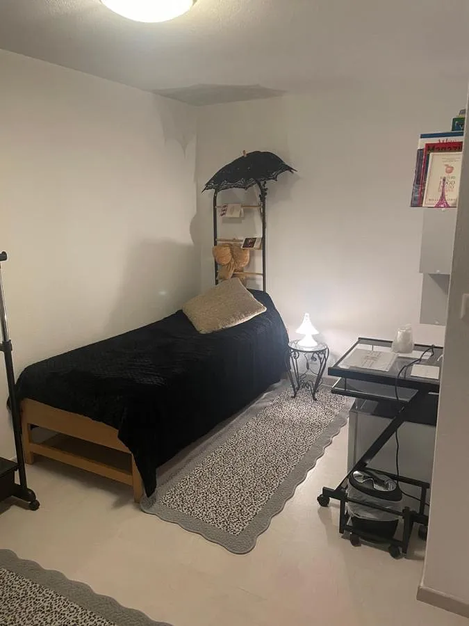 Apartamento de vacaciones para 2 personas, con vistas y jardín además de terraza y vistas al lago - 1