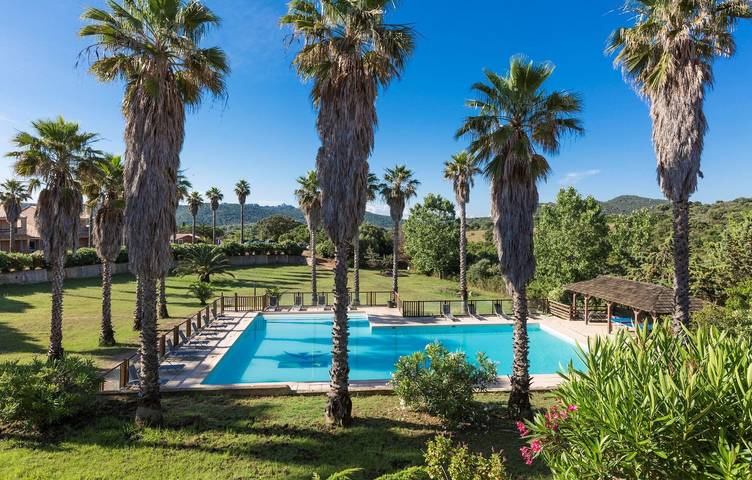 Lodge voor 6 personen, met zwembad op Corsica