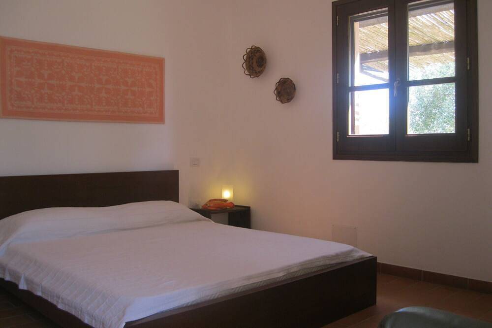 Bed & Breakfast Sa Ingia in Donigala Fenughedu, Sardinia