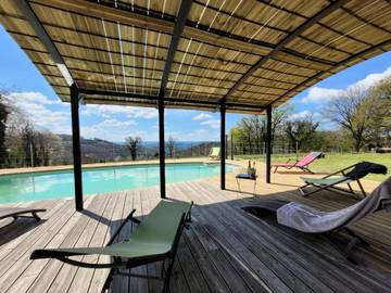 Gîte pour 6 personnes, avec piscine à Bassignac-le-Bas