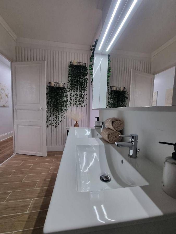 Appartement entier, Mon coin secret in Sancoins, Saint-Amand-Montrond