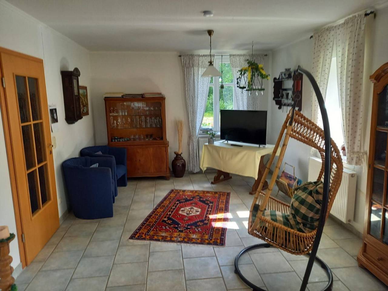 Haus Elbrose inmitten von Rosen mit Elbdeichzugang in Lenzerwische, Prignitz