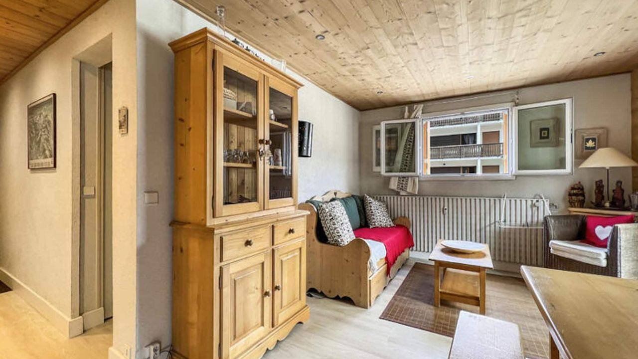 Entire holiday apartment, Ferienwohnung für 6 Personen (49 m²) in Les Carroz-d'Arâches in Les Carroz, Arâches-la-Frasse