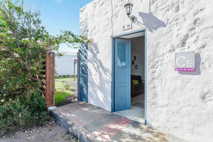 Vacation Home 'Casa Del Cuartel Ii' with Private Terrace, Shared Garden and Wi-Fi in La Oliva, Fuerteventura