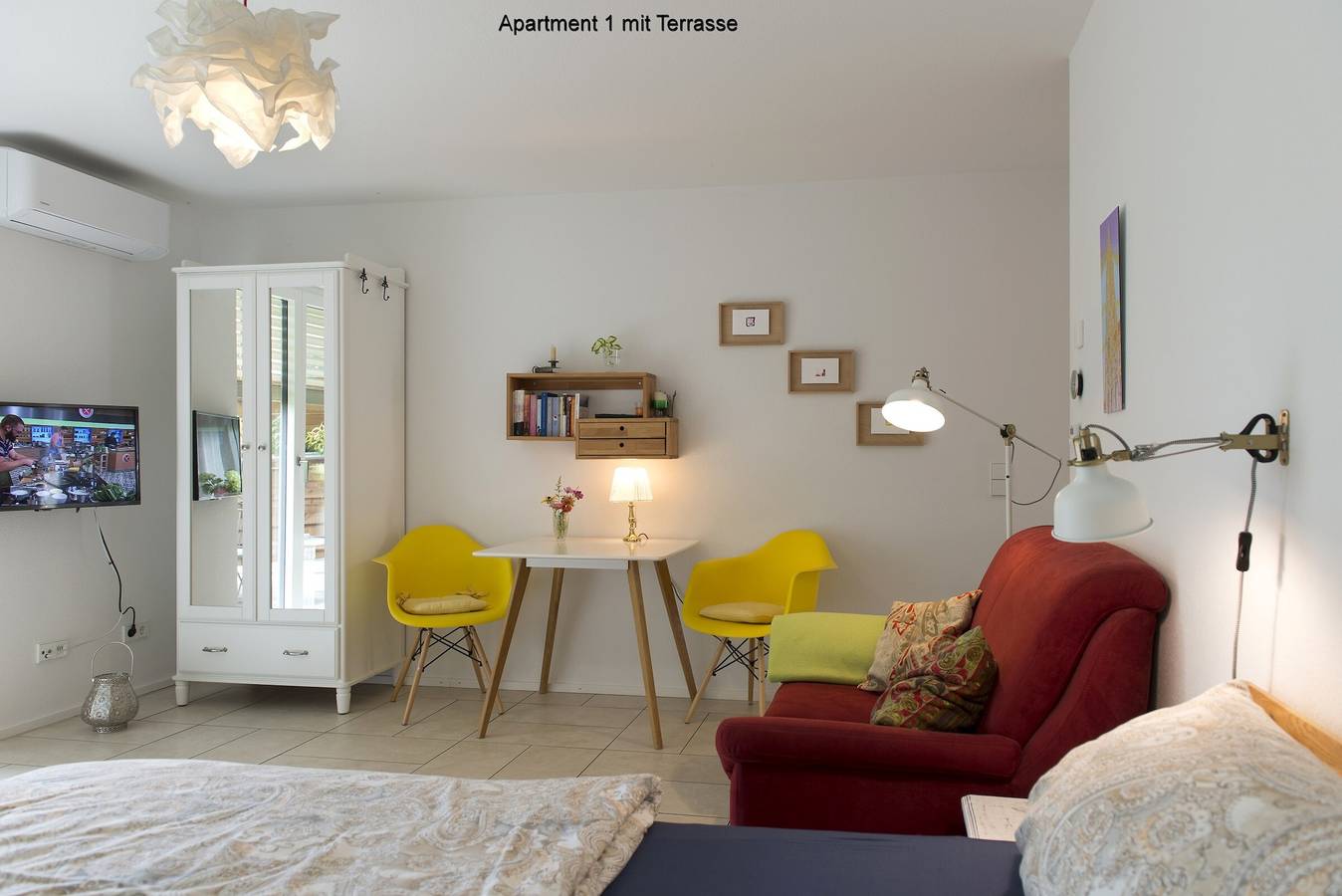 Ganzes Studio, Studio '1, 30qm' mit Privatterrasse, Wi-Fi und Klimaanlage in Altstadt (Freiburg), Freiburg