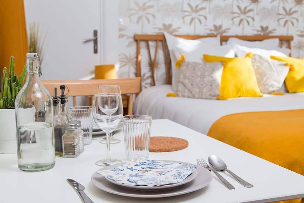 Appartement entier, Studio de standing avec piscine et Spa à 15min. de Lille in La Chapelle-d'Armentières, Région de Lille