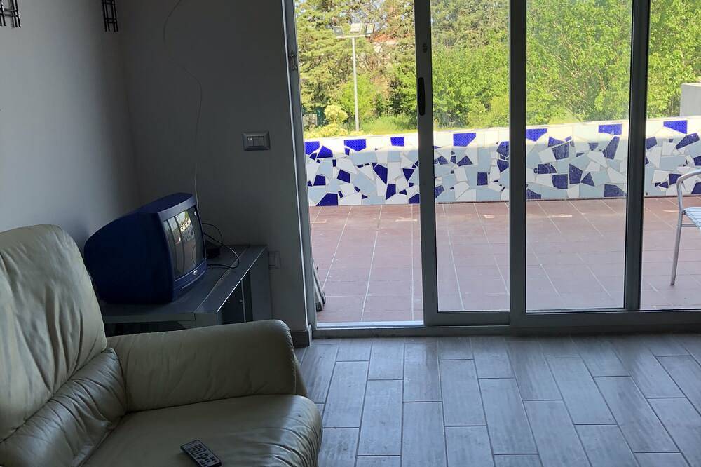 Ganze Wohnung, Relaxation and privacy in park 1km from archaeological zone. in Licinella - Torre di Paestum, Cilento