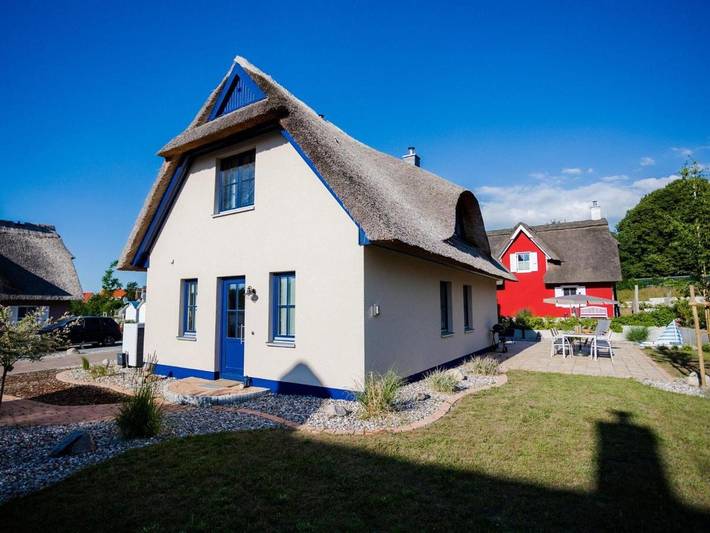 Ferienhaus für 4 Personen, mit Terrasse und Sauna in Neuburg