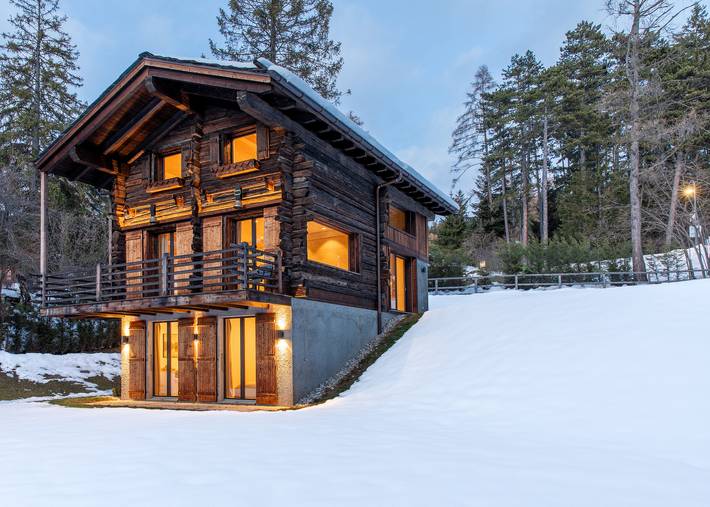 Gîte pour 6 personnes, avec jardin à Lens (Suisse)