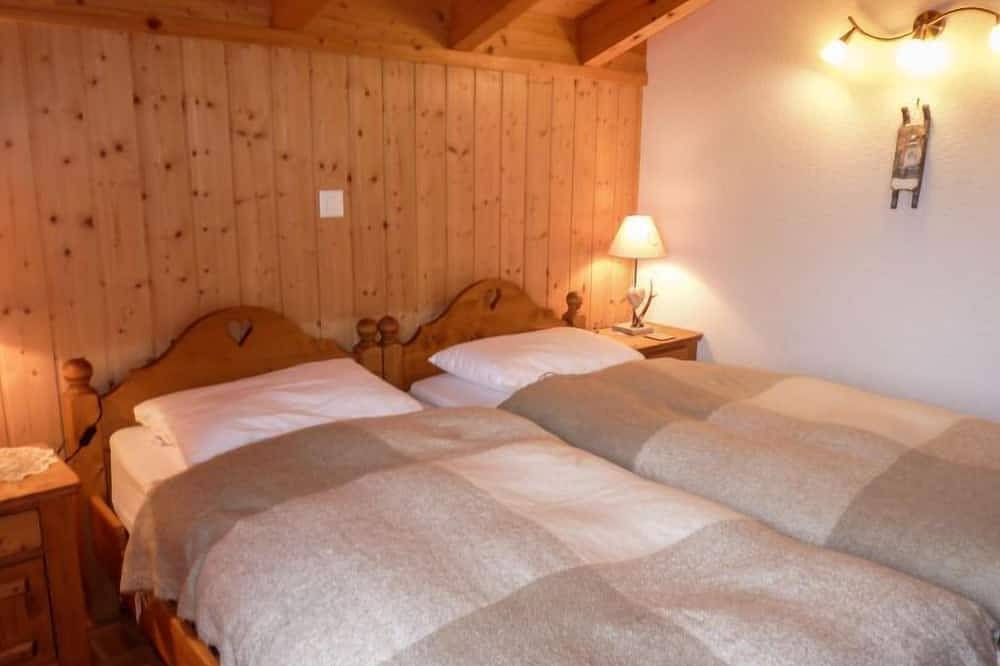 Ecureuil noir by Interhome in Ovronnaz, Chamoson