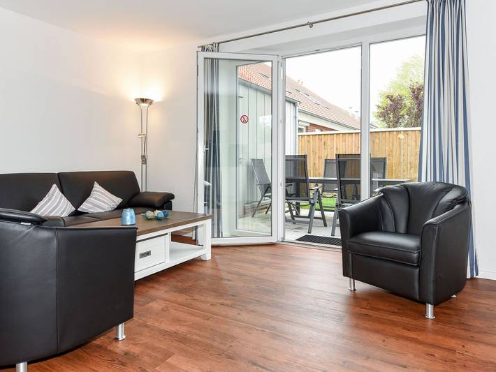 Ferienhaus für 8 Personen, mit Terrasse und Garten in Bensersiel